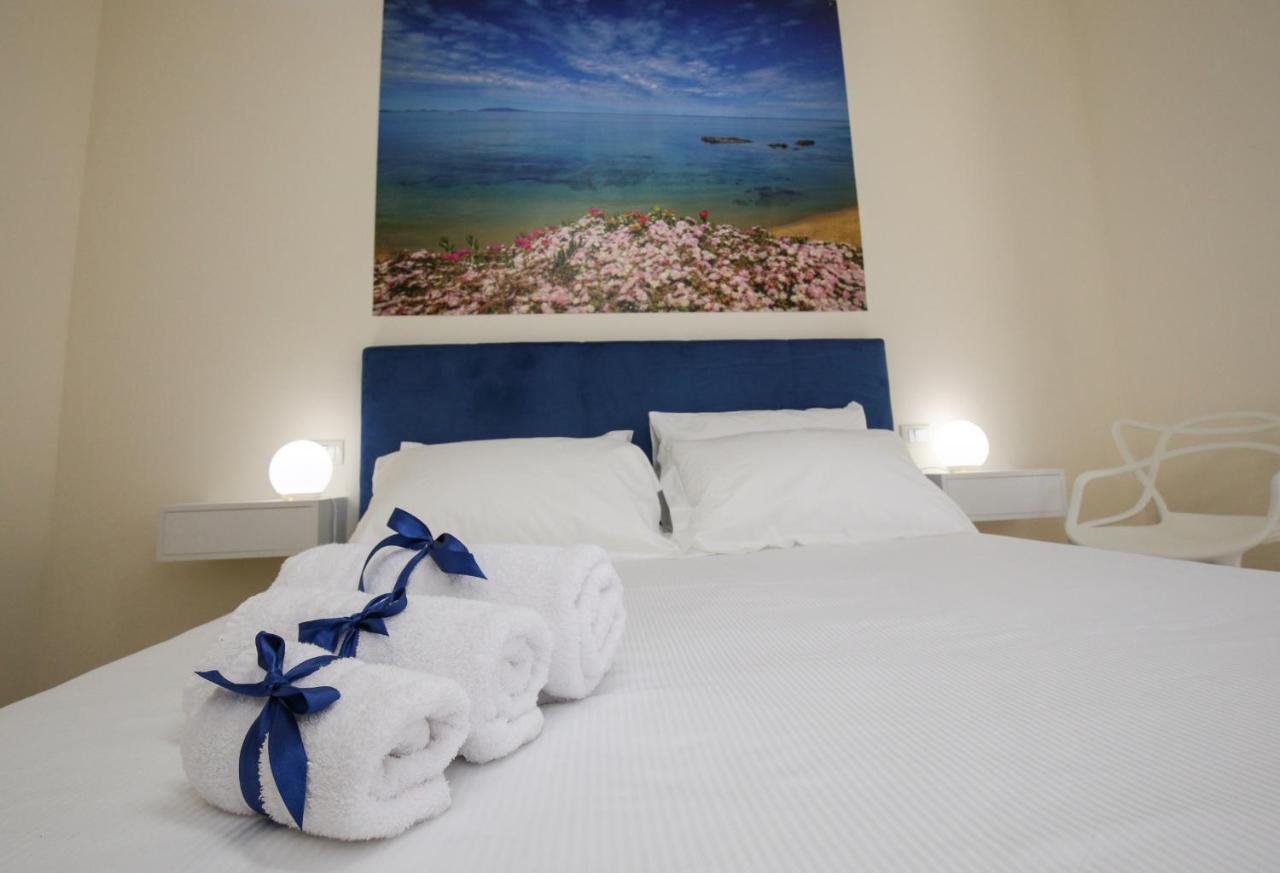 Swimming Pool And Relax Apartment Castelsardo Esterno foto